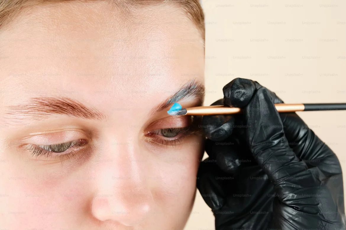 Lash Glue Burning Eyes